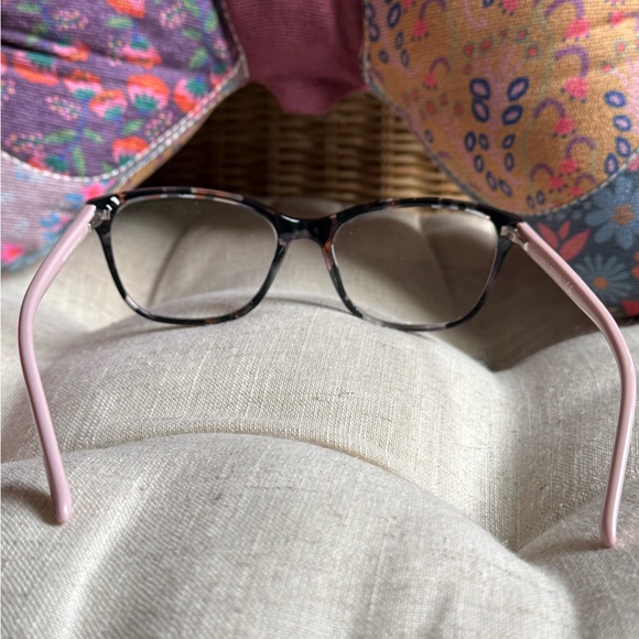 Guess women’s Tortoise Shell with Pink Eyeglasses - Picture 5 of 9